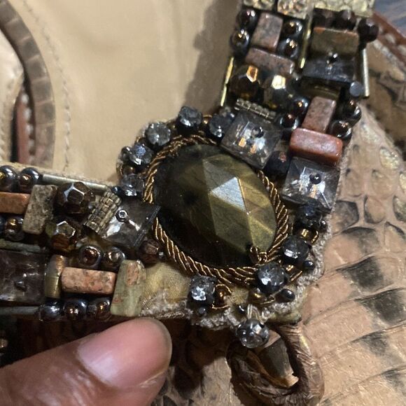 MANOLO BLAHNIK Gold reptile pescatarian leather thong sandals sz38 - Picture 4 of 7